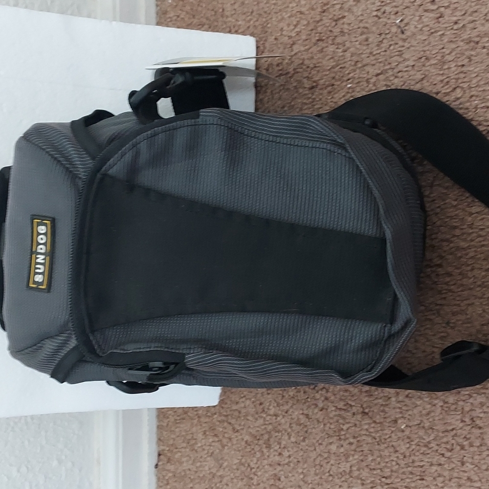 SUNDOG Camera bag NWT